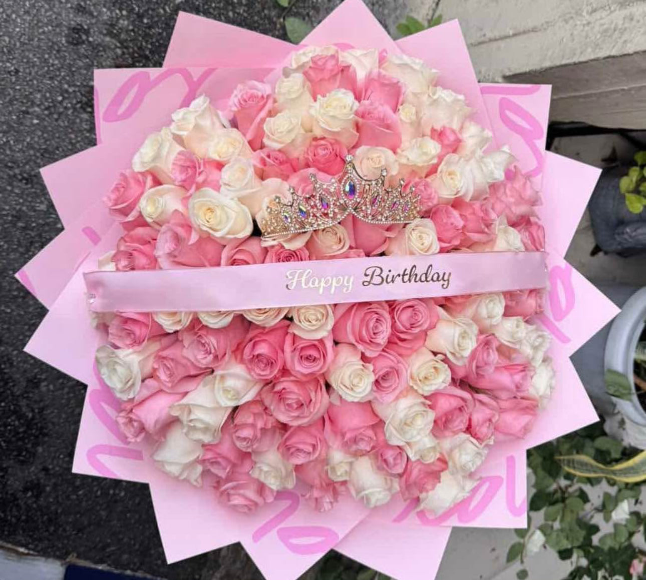 100 rose bouquet white and pink lover
