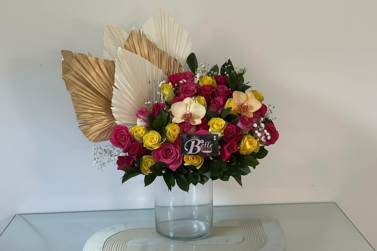 Lux floating flowers on vase - Pink and yellow