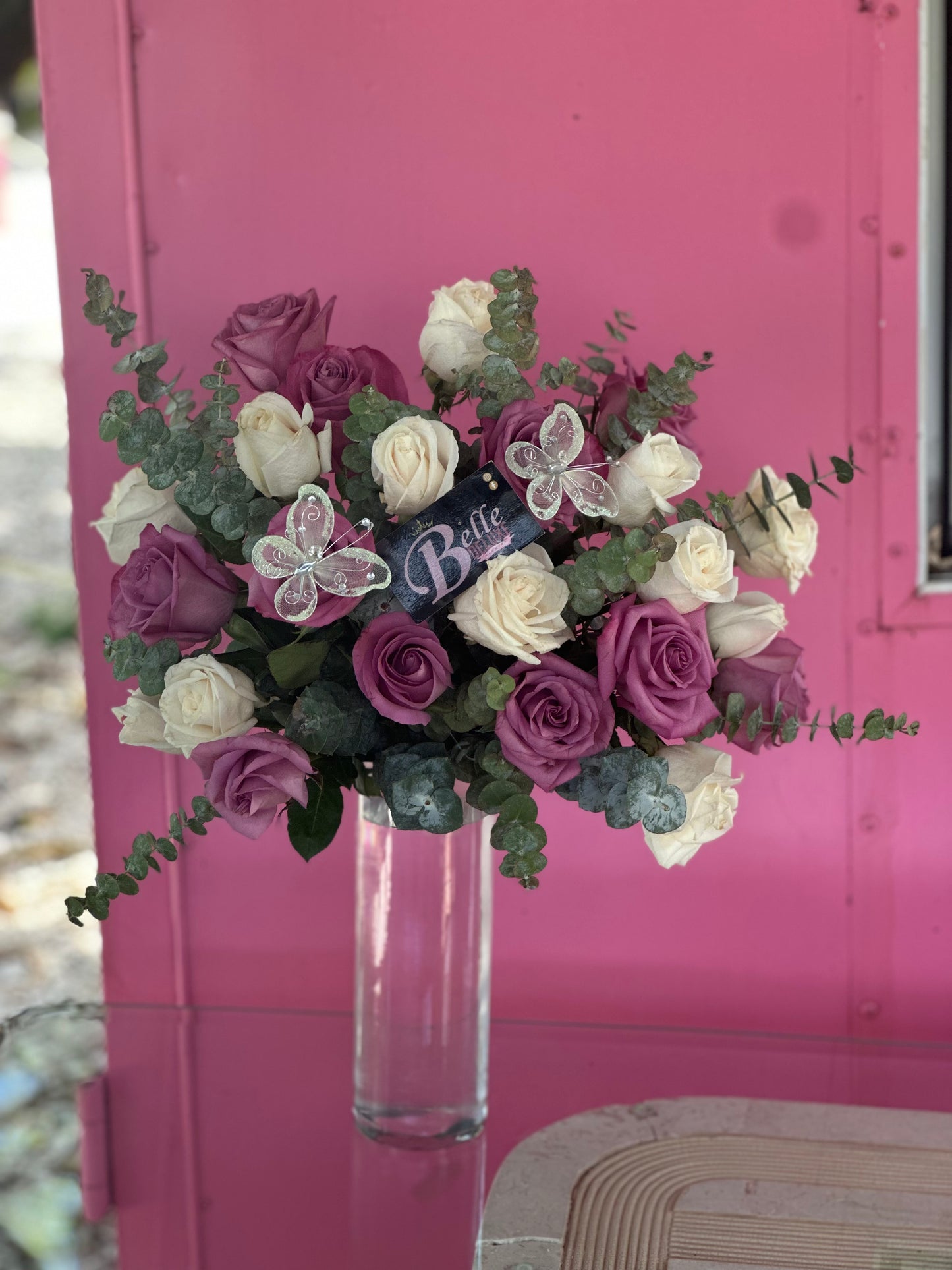 Roses floating on vase