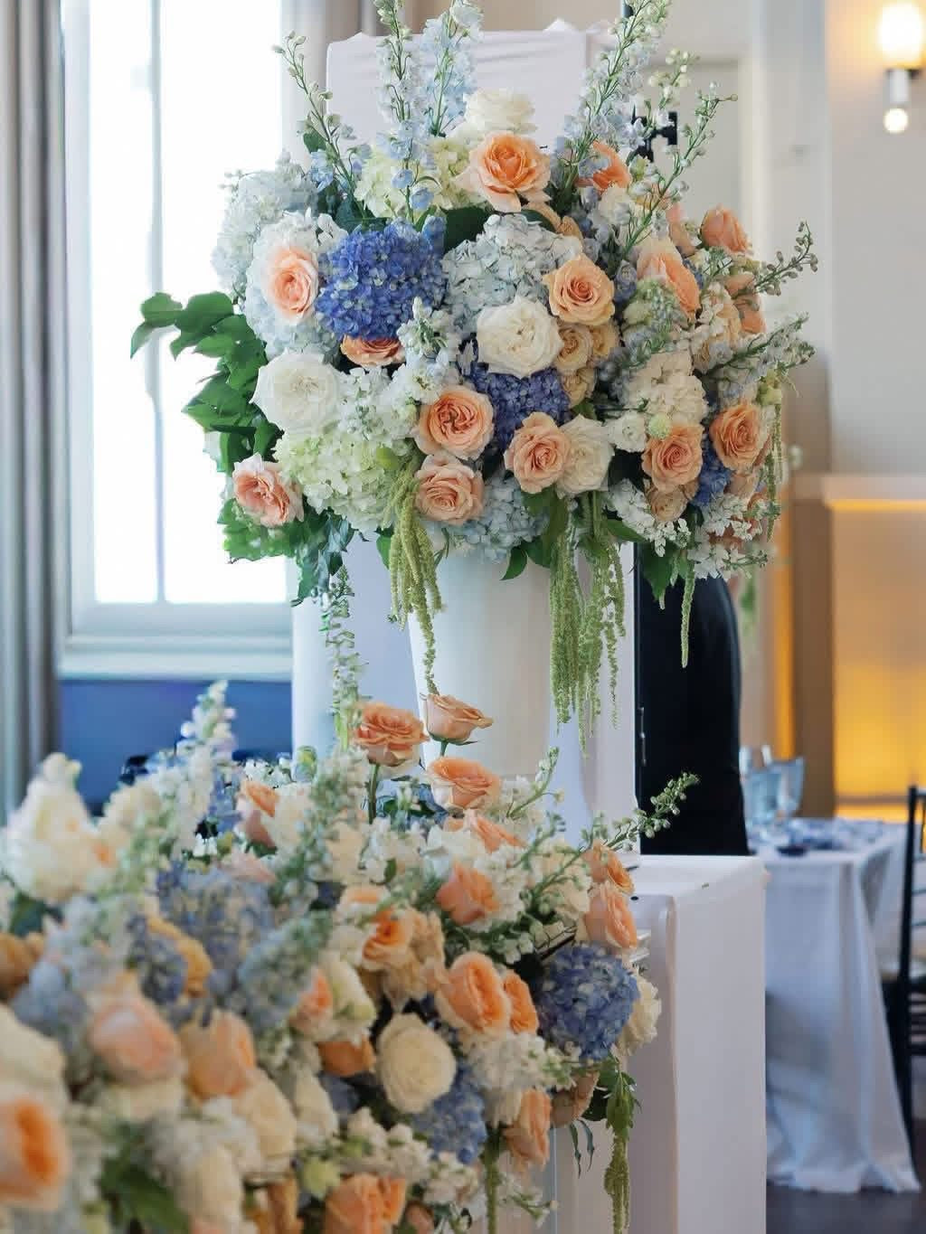 Wedding - Coral and blue tones