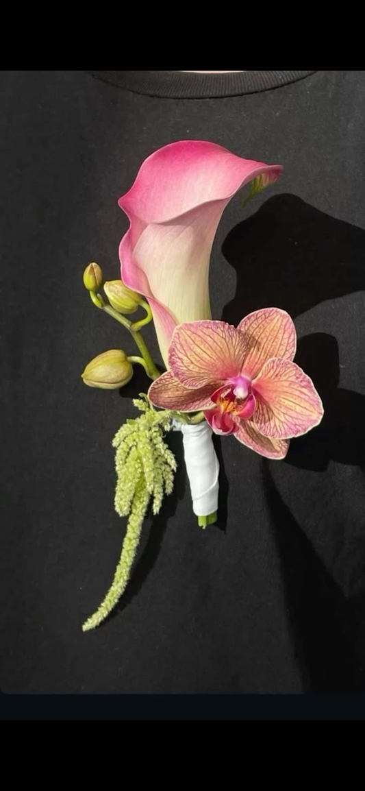 Elegant Boutonniere