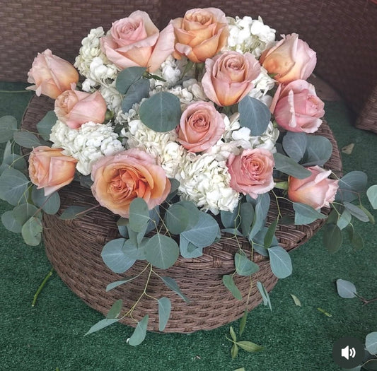 Sunshine Cloudy - Center piece