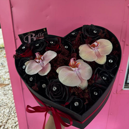 Elegant heart box