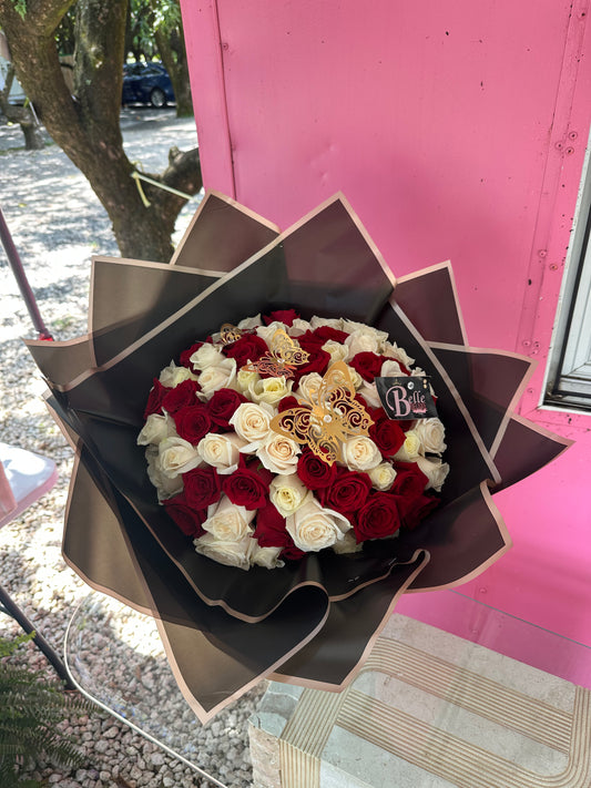 75 Roses white and red Wrap