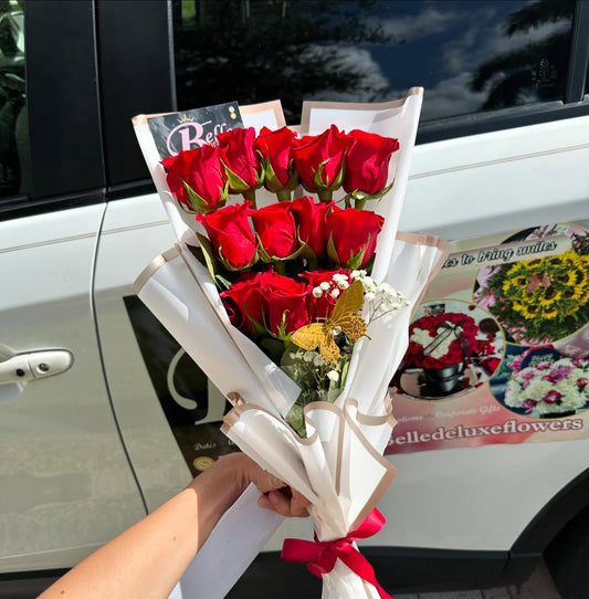 ONE RED DOZEN ON WHITE WRAP